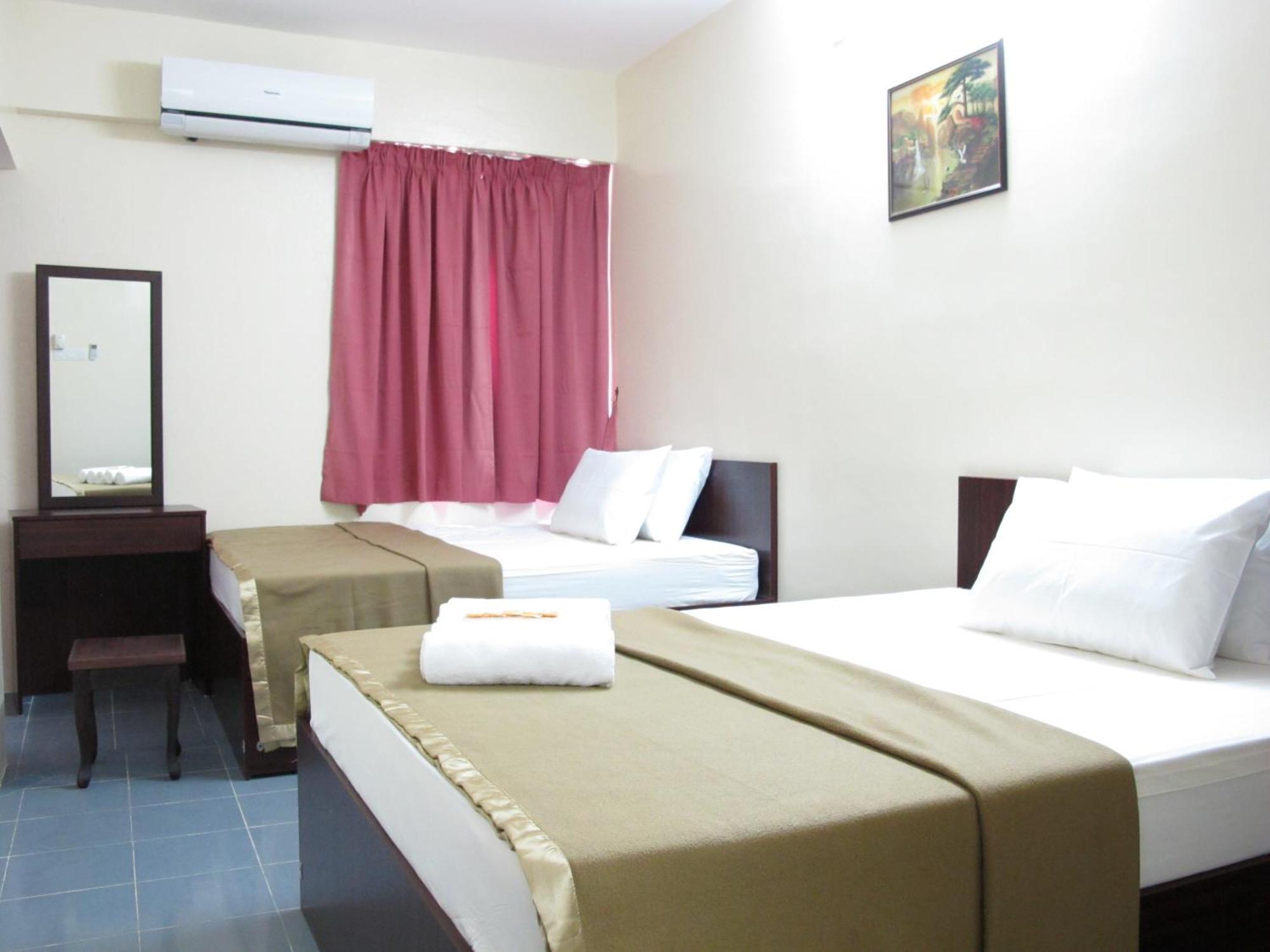 Broadway Budget Hotel George Town Room photo