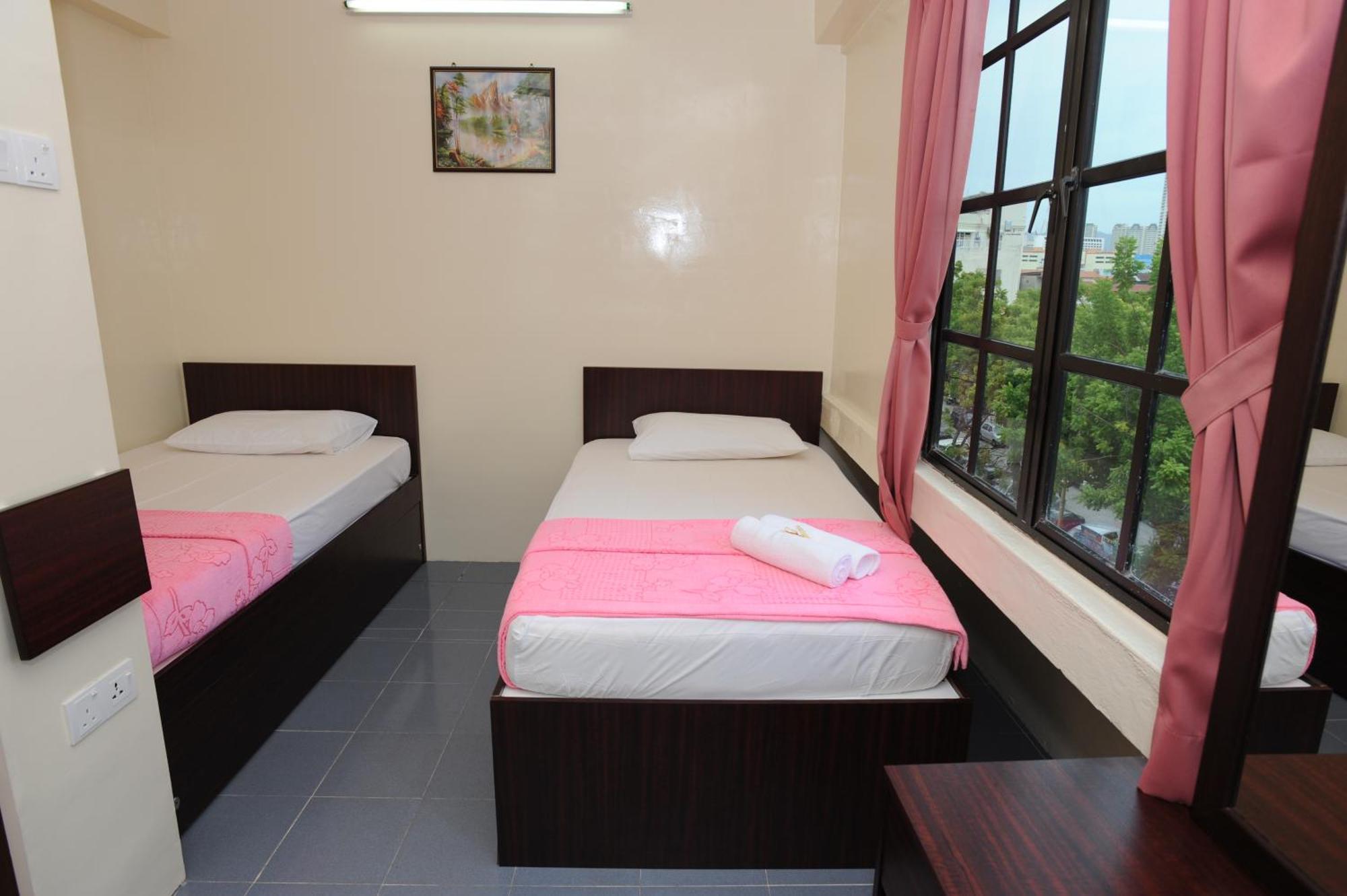 Broadway Budget Hotel George Town Room photo