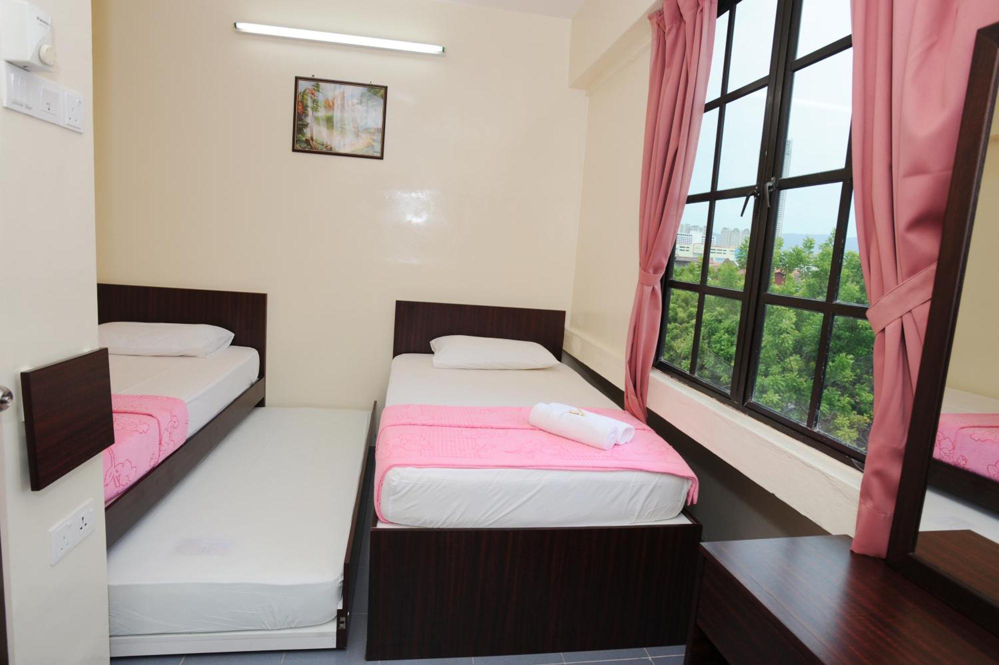 Broadway Budget Hotel George Town Room photo